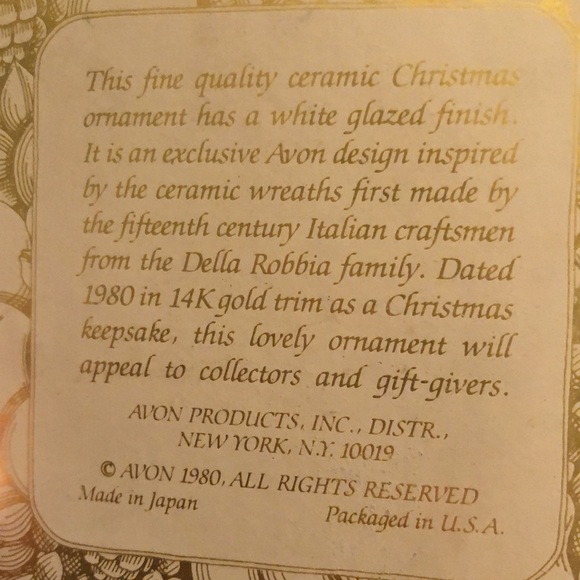Avon 1980 Christmas Remembrance Wreath Ornament 14K - Picture 11 of 14